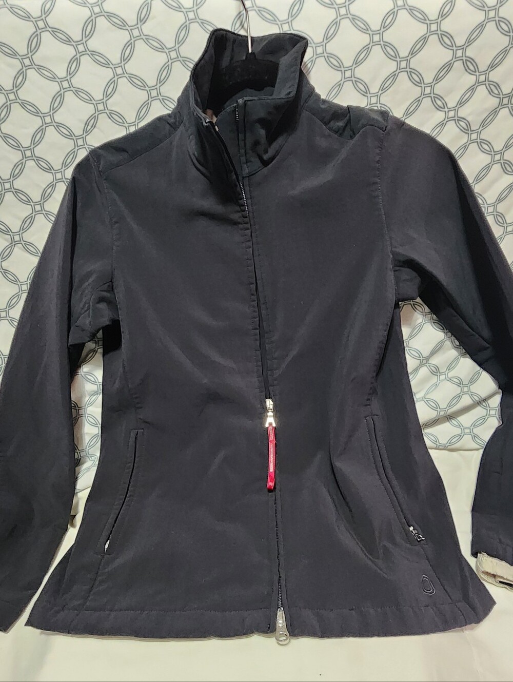 Nike Sphere Women’s Black Jacket - Classic Zip Front, SMALL